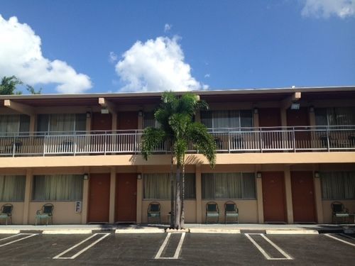 וסט פאלם ביץ' Parkview Motor Lodge מראה חיצוני תמונה